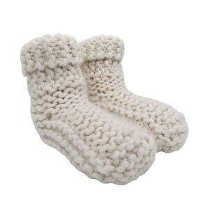 LEMON Women's White Chunky Knit Cabin Cuffed Cute Bootie Slippers Size S/M 5-7